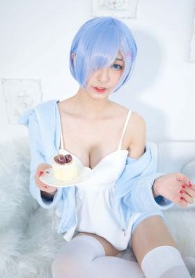 皆大欢喜时装版